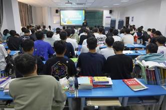 全景 宣讲会演讲1